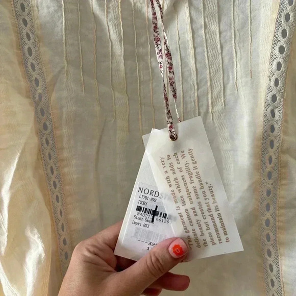 LoveShackFqncy Broadway Blouse - Picture 3 of 4